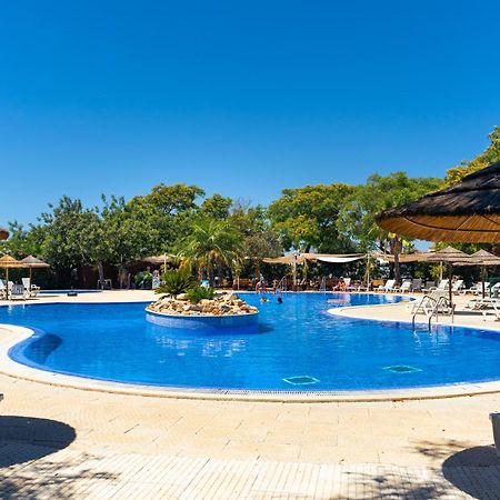 Kampaoh Tavira Hotel ภายนอก รูปภาพ